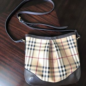 Burberry Crossbody Authentic